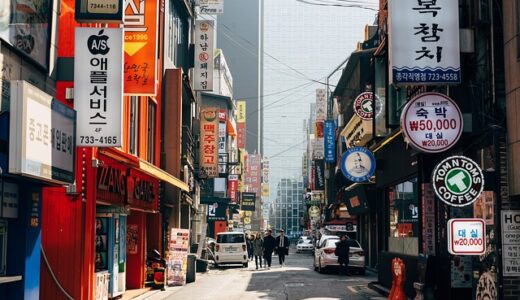 【個人事業主必見】消費税中間納付の時期と計算方法を完全解説！資金繰り改善のコツも